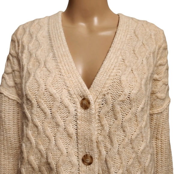 American Eagle Chunky Oversized V-neck Button Sweater Size S - Picture 3 of 11